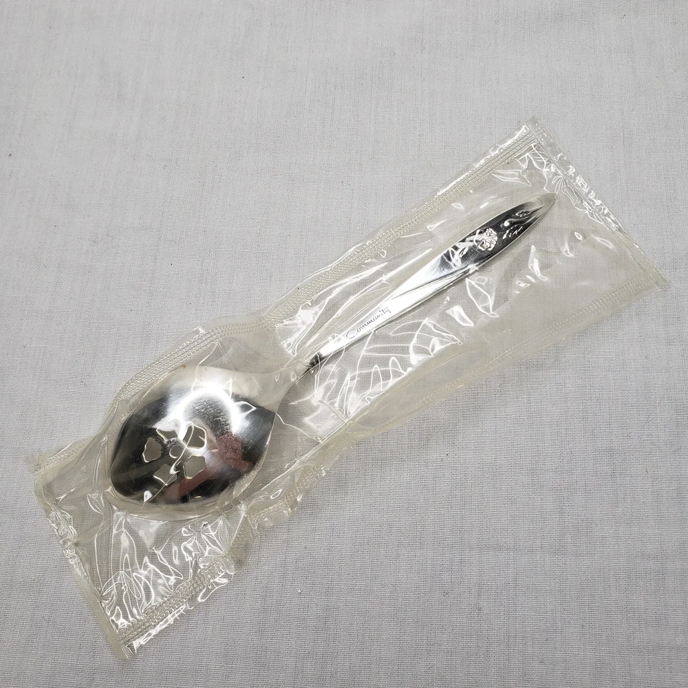 Onieda Silverplate Slotted Serving Spoon Roses 6 Inches Sugar Sifter